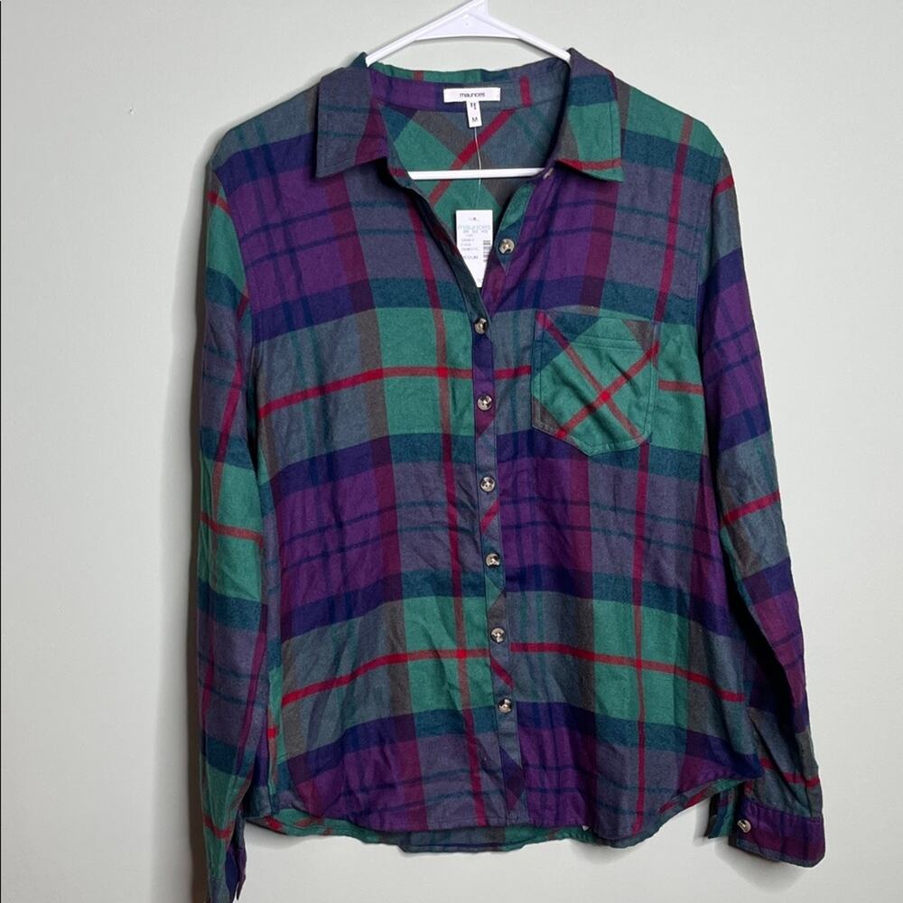 Maurice’s plaid Button Up shirt medium